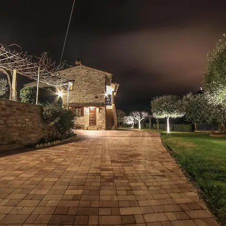 Bed & Breakfast La Casa Tra Gli Ulivi 2*